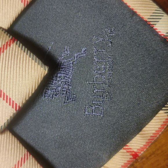 Burberry Tie - Picture 5 of 6